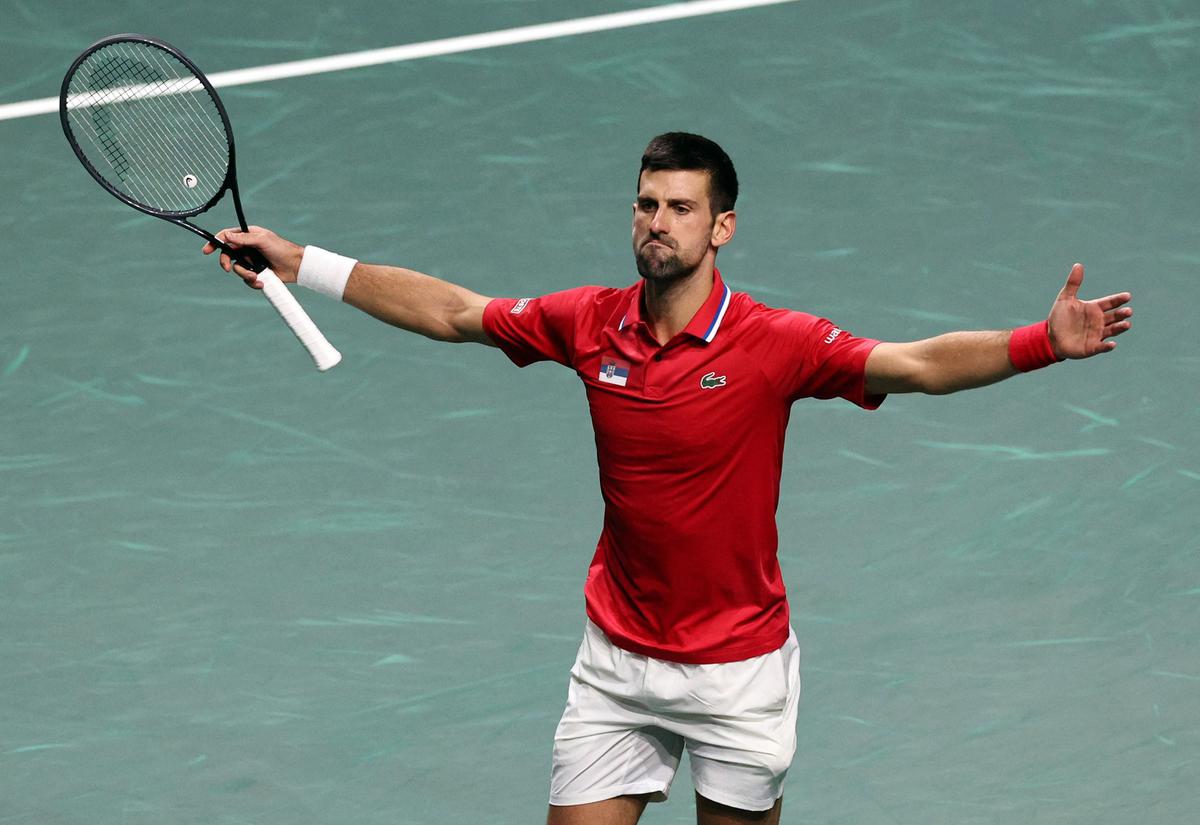 Djokovic sends Serbia into Davis Cup semifinal against Italy