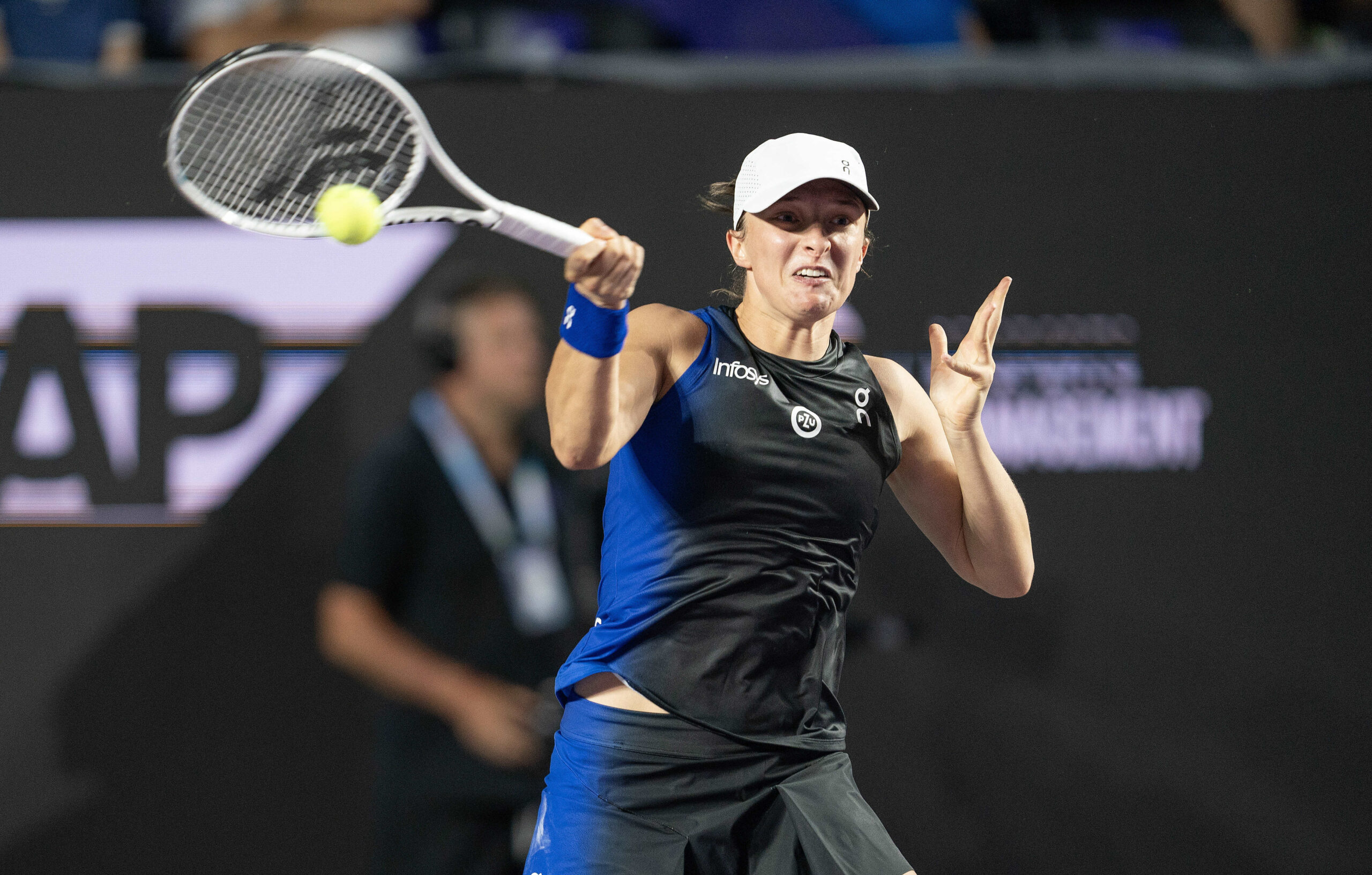 Swiatek crushes Gauff at WTA Finals, Jabeur vanquishes Vondrousova