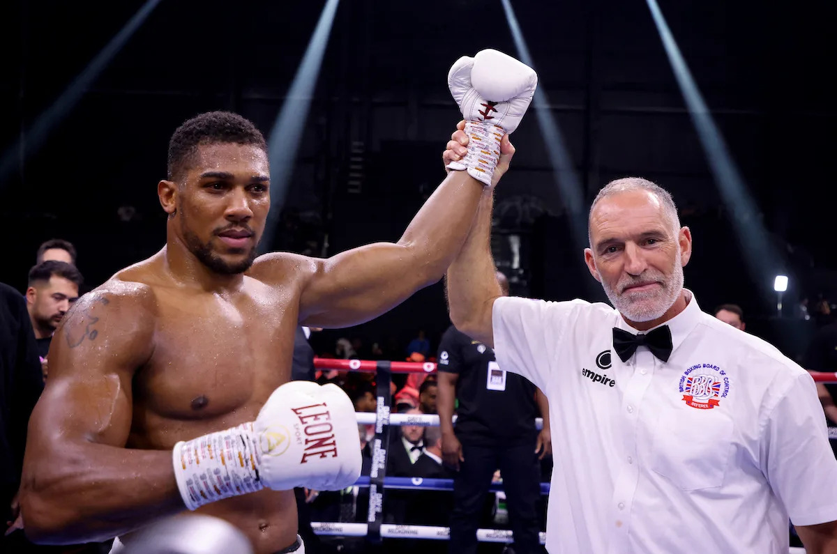 Anthony Joshua back to his best with KO win over Otto Wallin