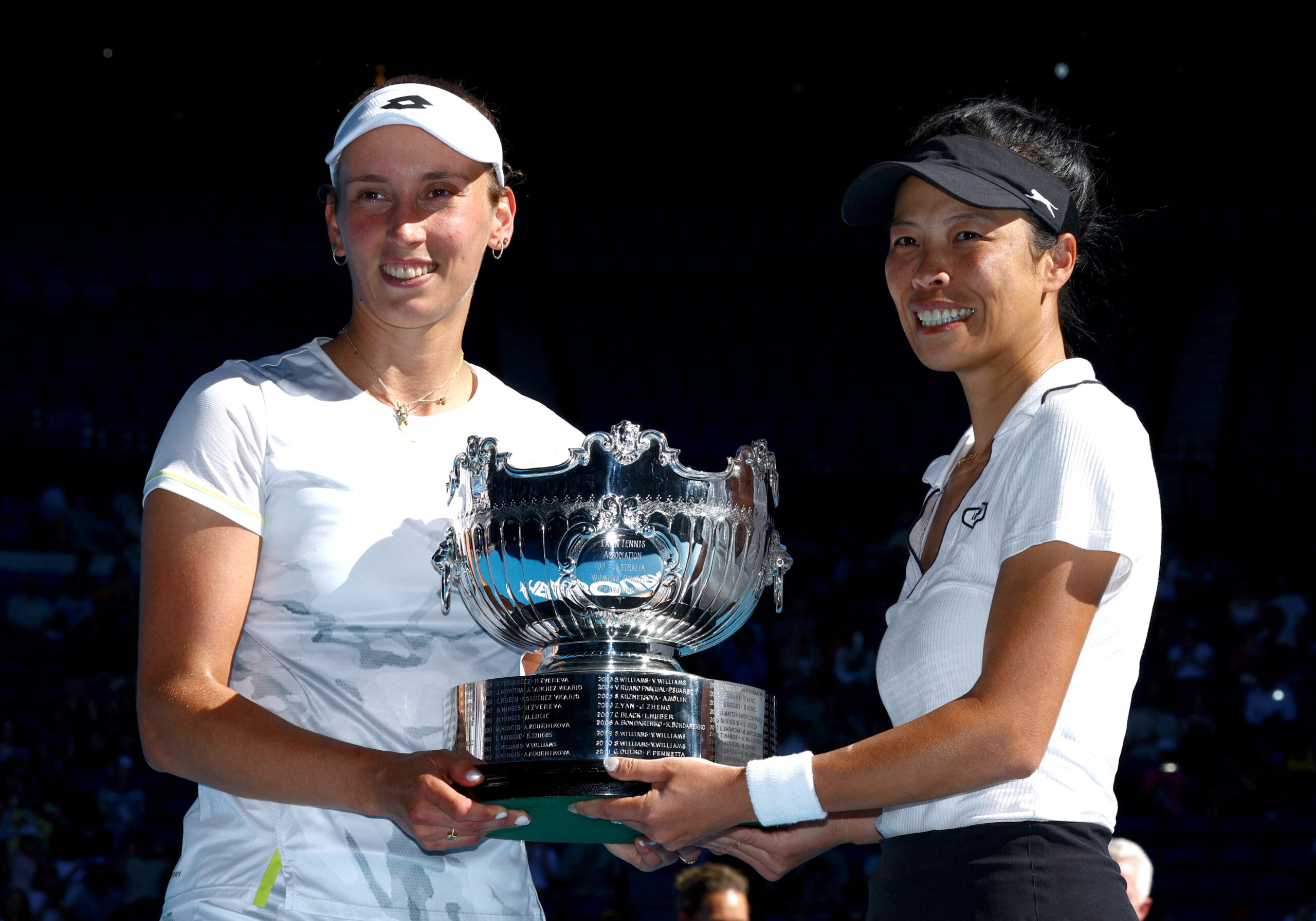 Hsieh, Mertens win women’s doubles title at Australian Open