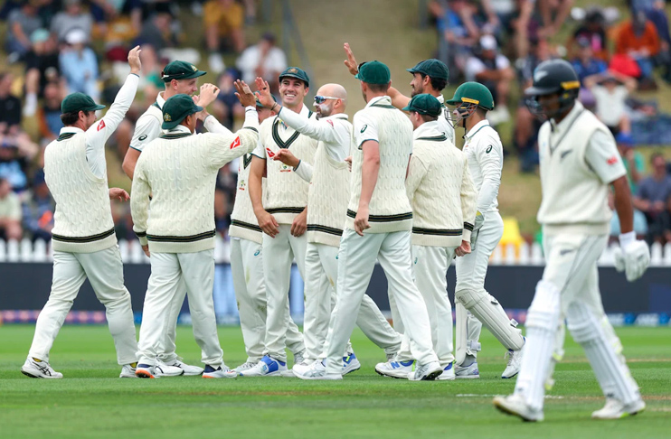 Lyon takes six as Australia thrash New Zealand in first Test