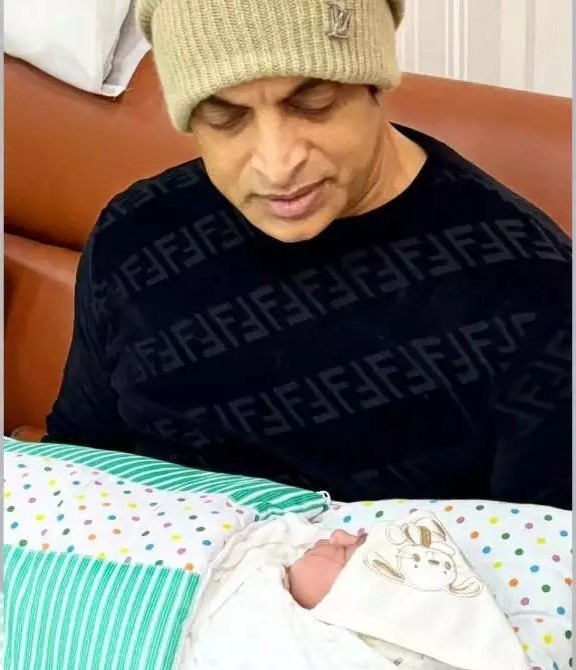 Shoaib Akhtar becomes father for the third time and it’s a baby girl