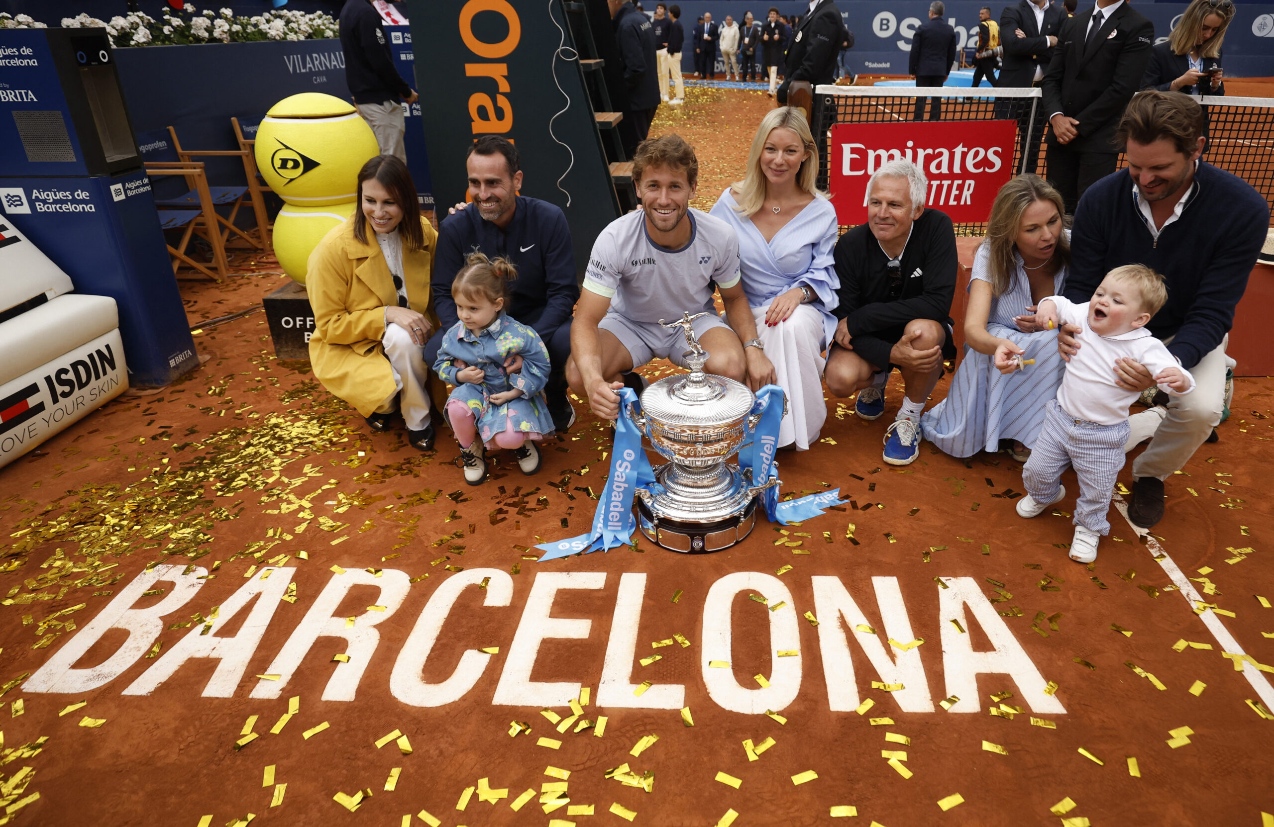 Ruud defeats Tsitsipas to win Barcelona Open