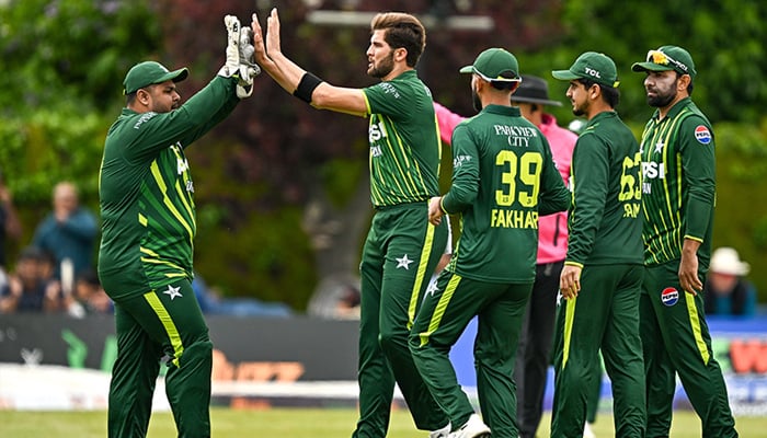 Pakistan outplay Ireland in third contest to clinch T20I series 2-1