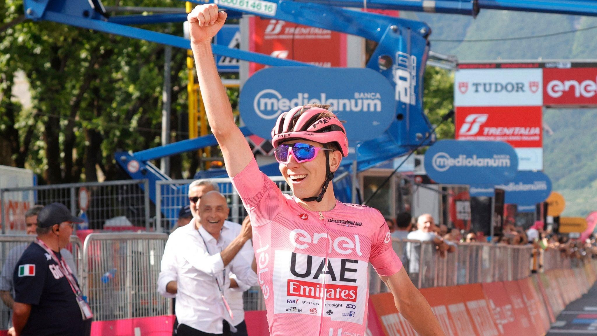 Pogacar wins Giro d’Italia on debut, as Merlier wins final stage