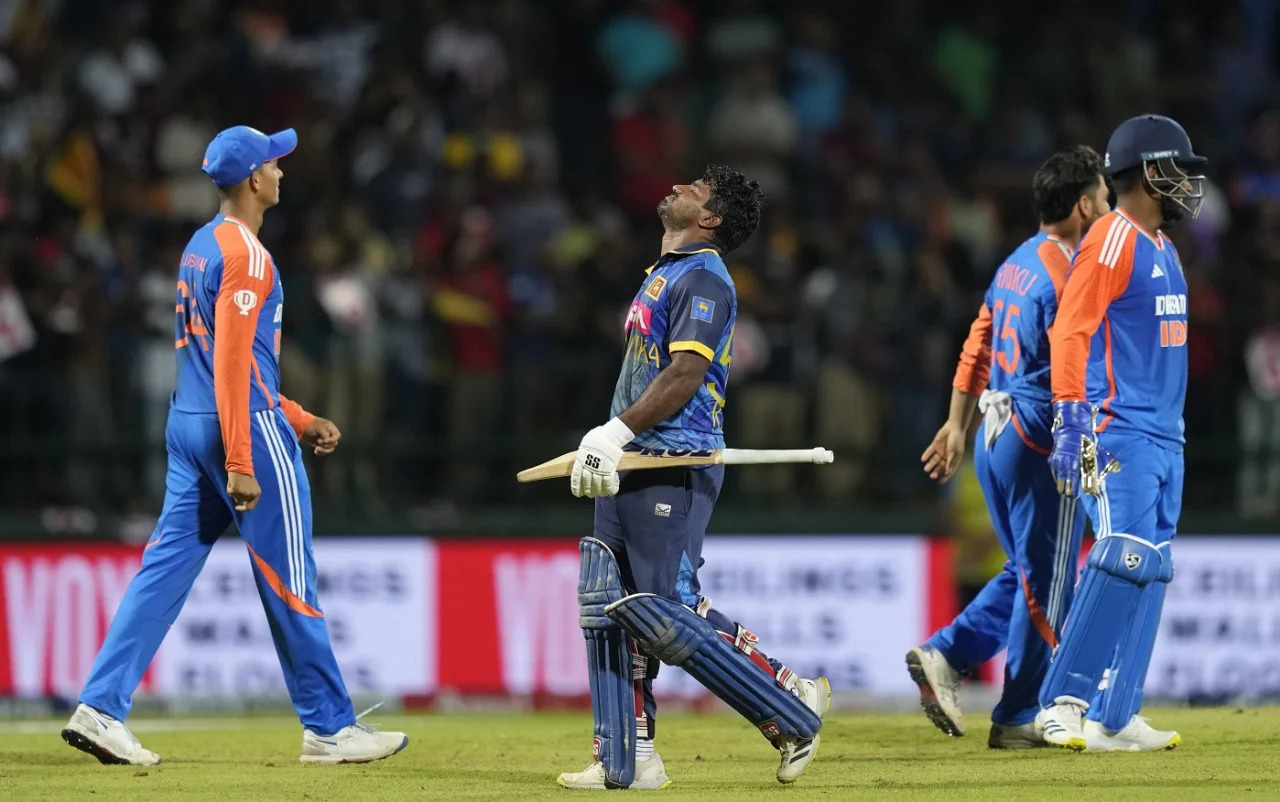 India defeat Sri Lanka in Super Over to sweep T20 series