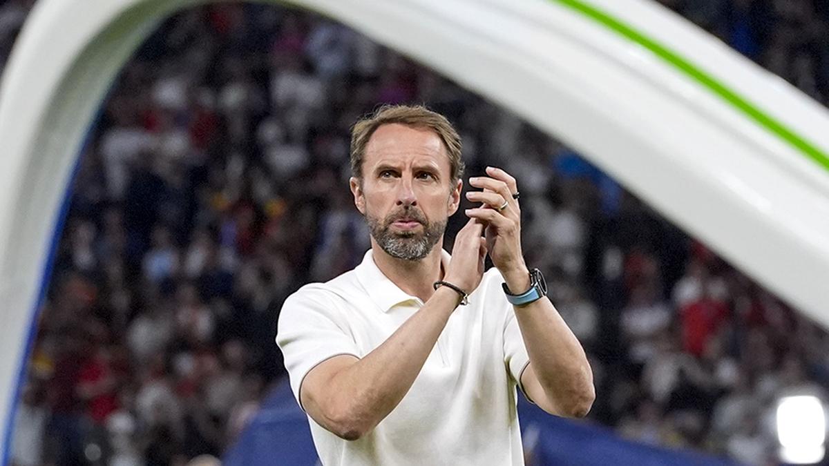 Southgate will not coach for a year, unlikely to take over another national team