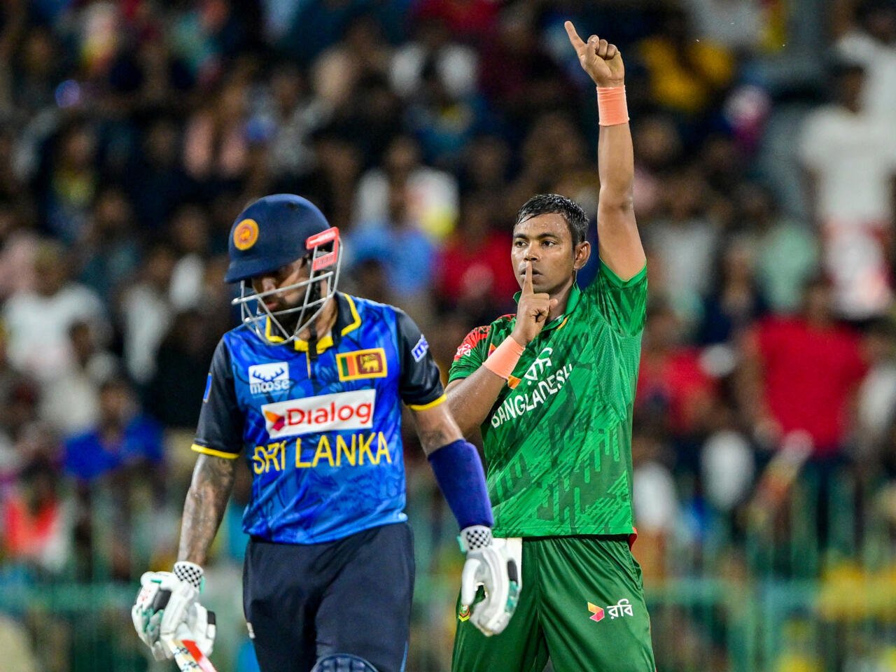 Bangladesh hold nerve to level ODI series with Sri Lanka