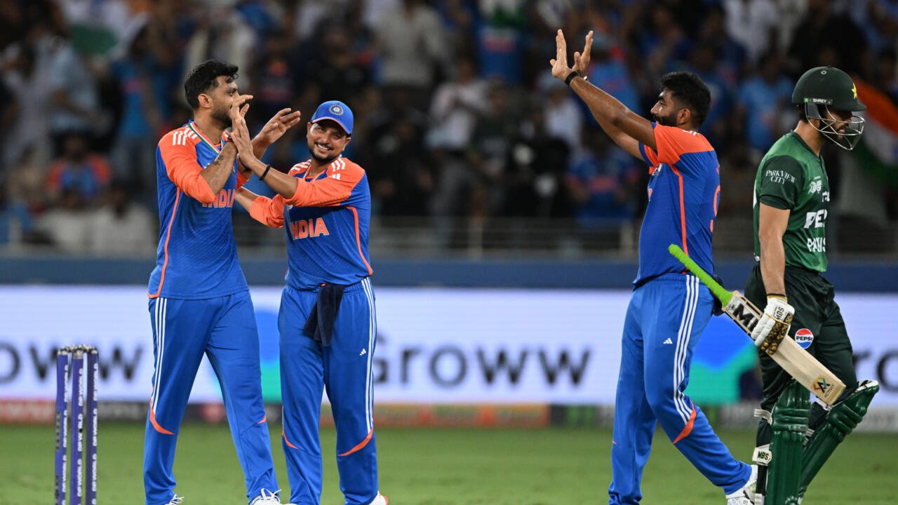No handshakes as India beat Pakistan in Asia Cup T20