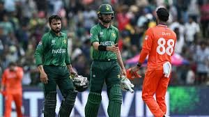 Shaky Pakistan survive Netherlands scare in T20 World Cup opener
