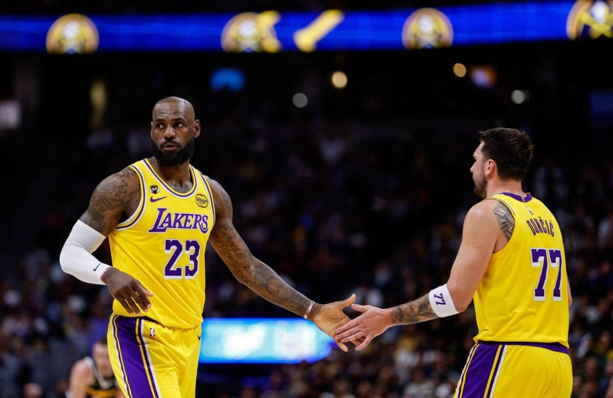 LeBron James breaks NBA all-time field goal record in Lakers loss