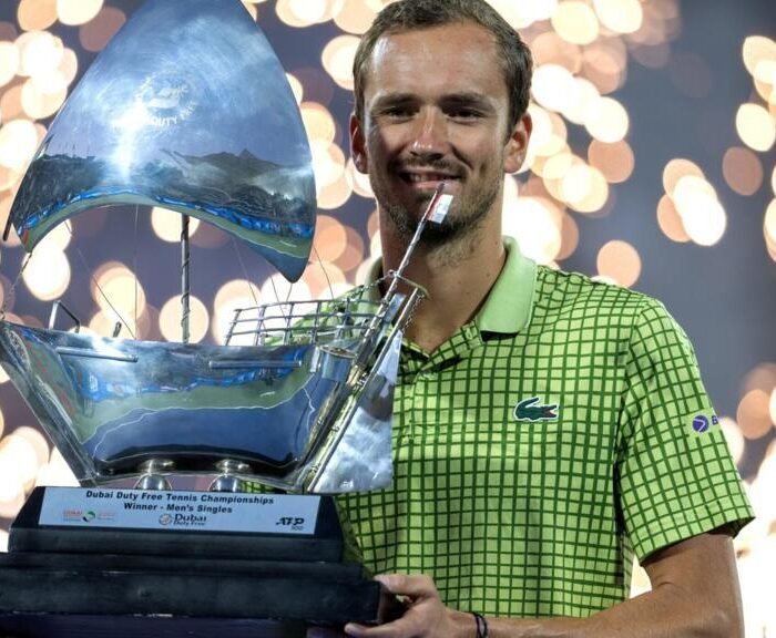 Medvedev wins Dubai title with walkover