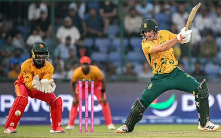 South Africa defeat Zimbabwe to set up semi-final clash with New Zealand