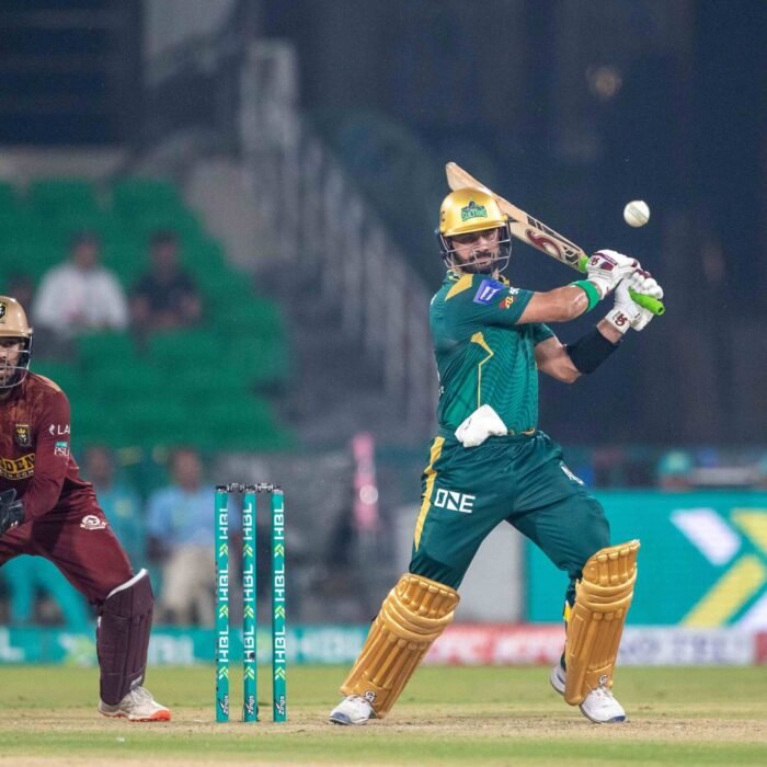 Sahibzada’s ninth T20 ton helps Sultans overhaul record 226-run target
