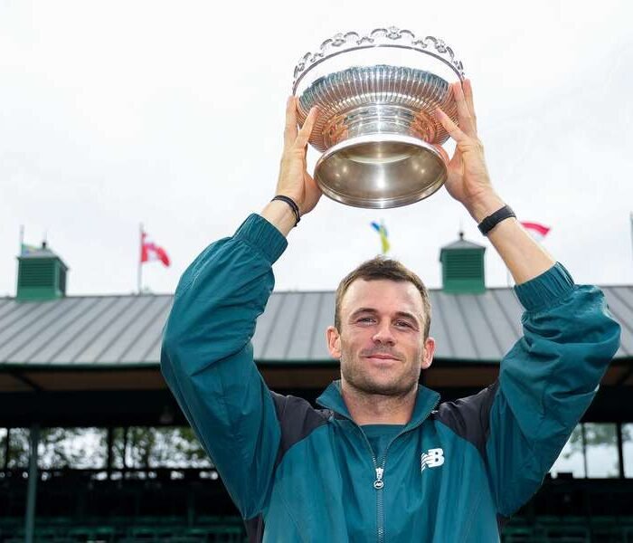 Paul battles past Burruchaga to win ATP Houston title