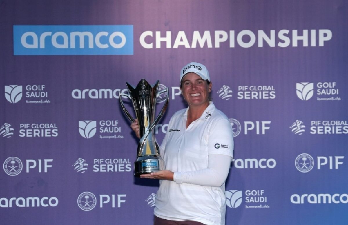 Lauren Coughlin goes wire-to-wire to win Aramco Championship