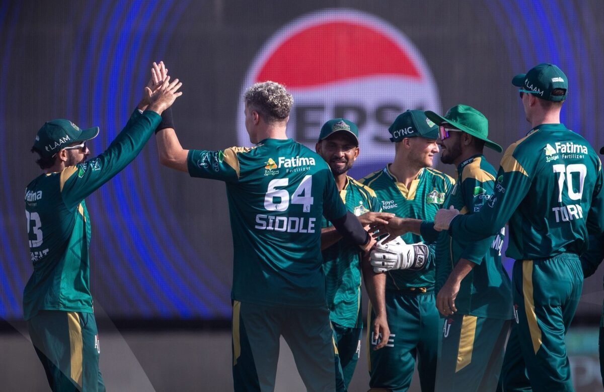 Arafat’s all-round display steers Sultans to 11-run win as Kings’ slide continues