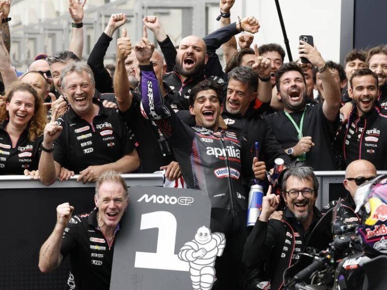 Martin claims first win in 588 days as Aprilia sweep French GP podium