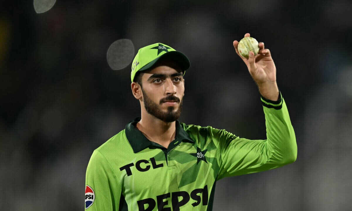 Pakistan outplay Australia in thrilling ODI as Minhas makes history