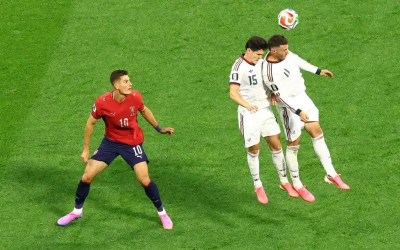 Mexico stay perfect and bounce Czechs out of FIFA World Cup with 3-0 win