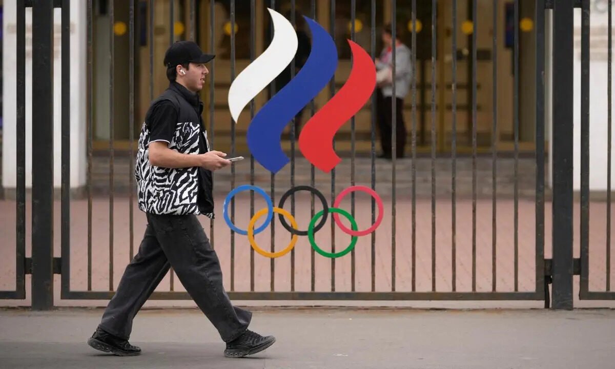 IOC lifts Russia suspension, athletes to return to international competitions