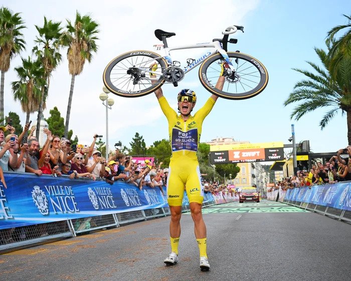 Vollering delivers masterclass to secure second Tour de France Femmes title