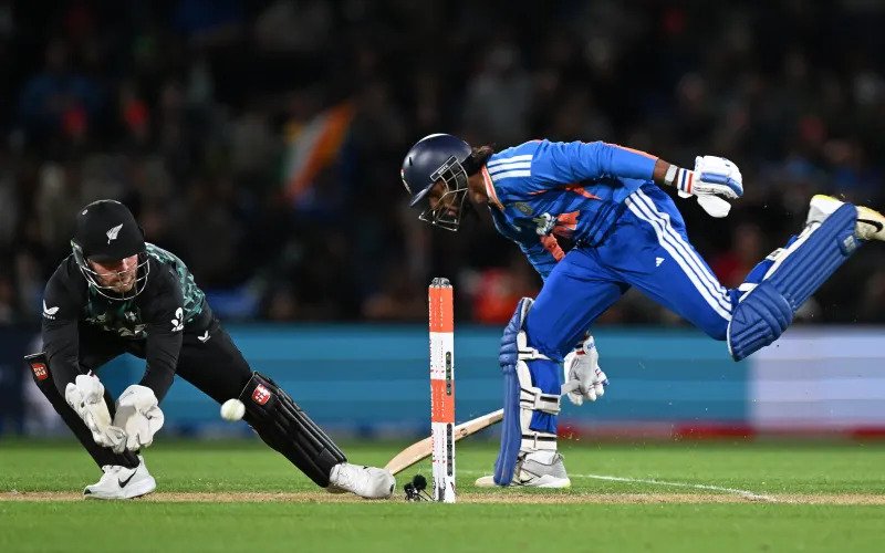 India overcome New Zealand fight back to win T20 opener