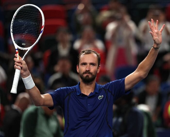 Daniil Medvedev bags title No. 25 in Almaty