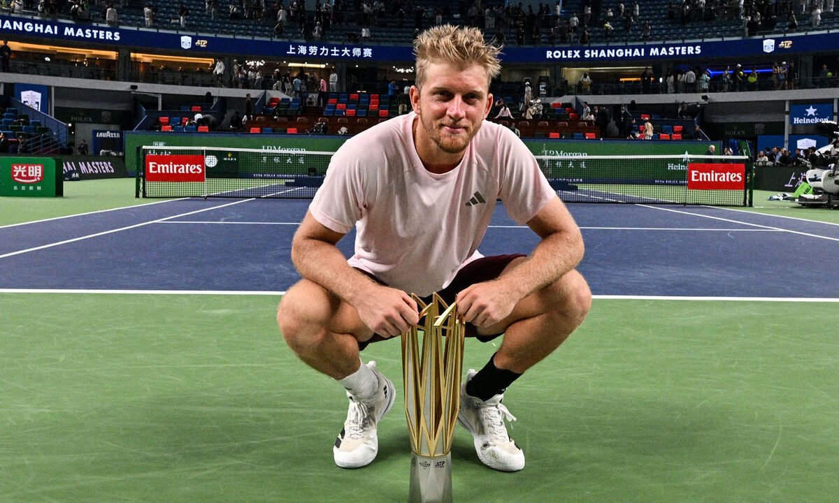 Davidovich Fokina beats Jodar to win Shanghai Masters